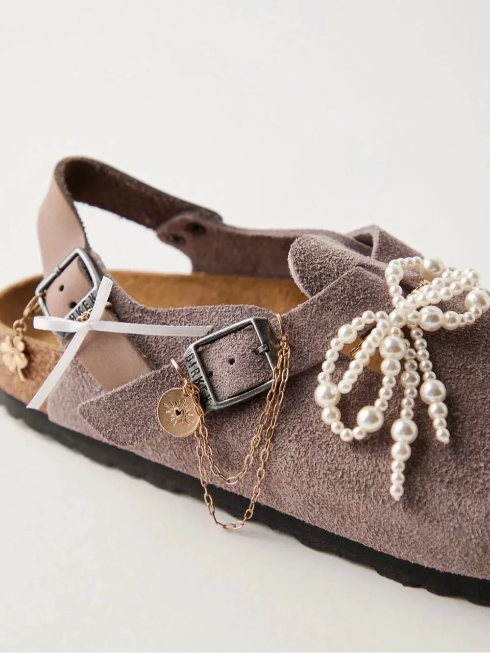NWT Free People Shoe Charm & Pin Pack / Bow Pearl
